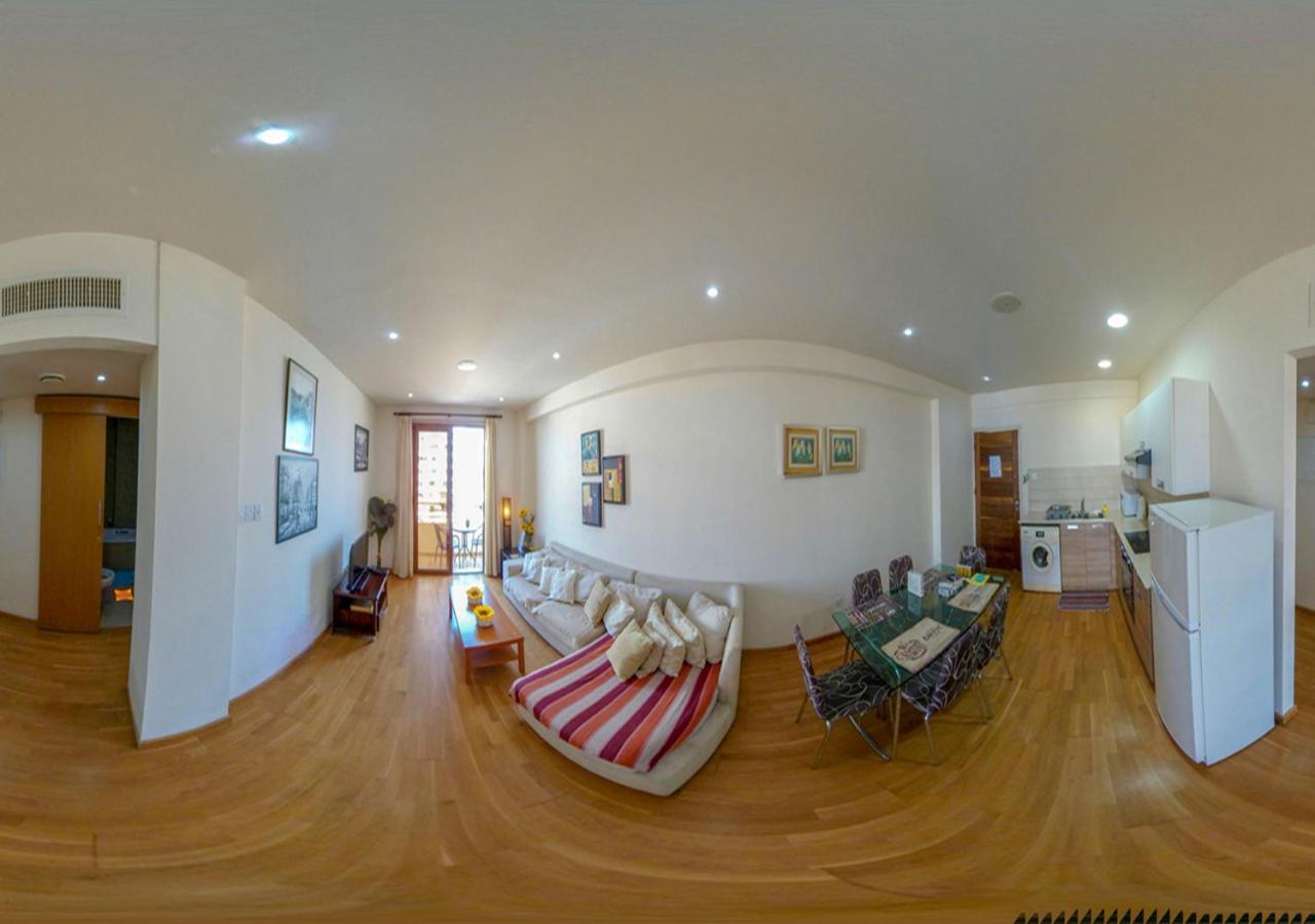 Ithaki Phinikoudes Apartment No. 204 Larnaca Esterno foto