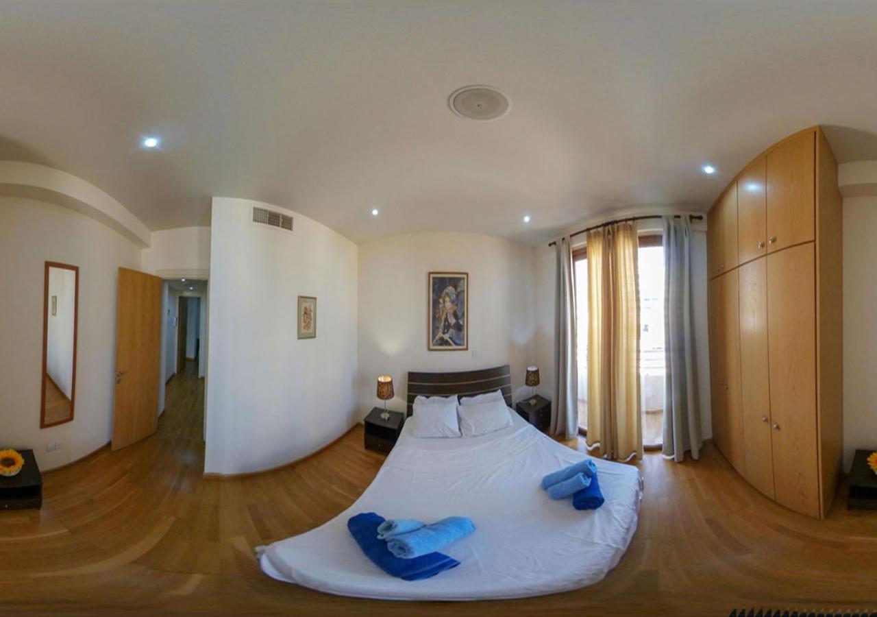 Ithaki Phinikoudes Apartment No. 204 Larnaca Esterno foto
